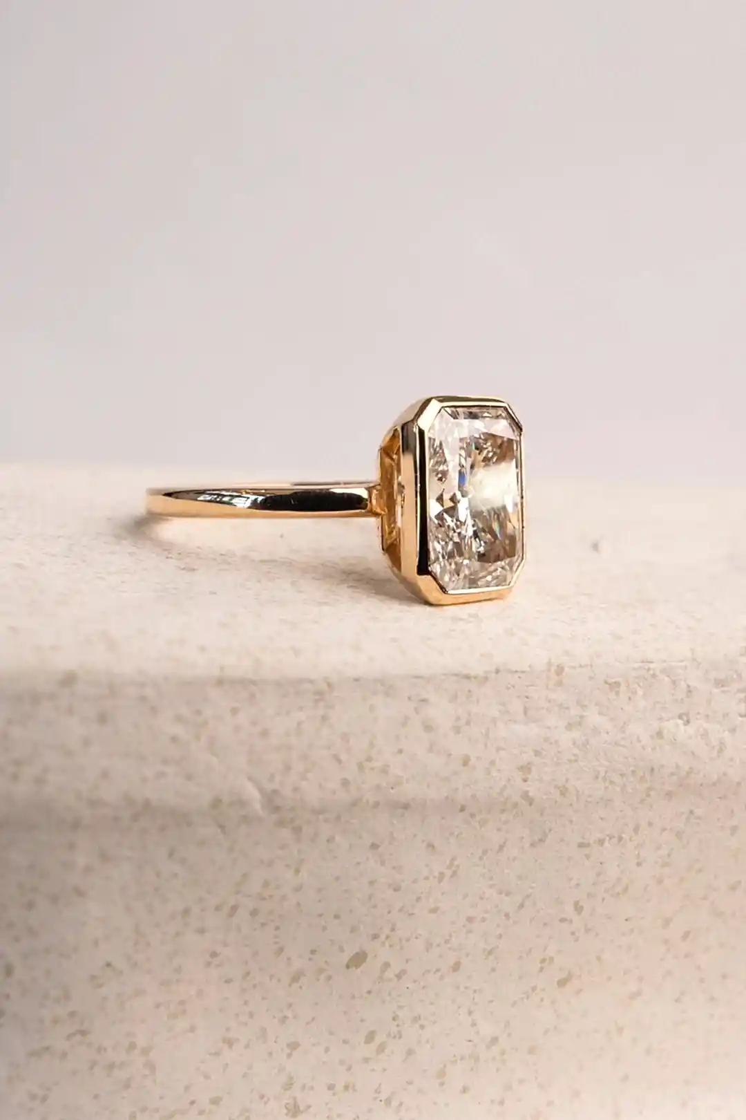 Best Engagement Ring Styles in Vancouver Right Now (2026 Trends Guide) - Kingdom Jewelry