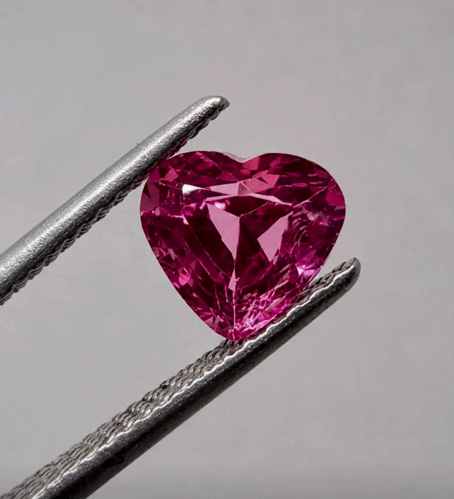 1.10ct Vivid Heart Pink Mahenge Spinel - Kingdom Jewelry