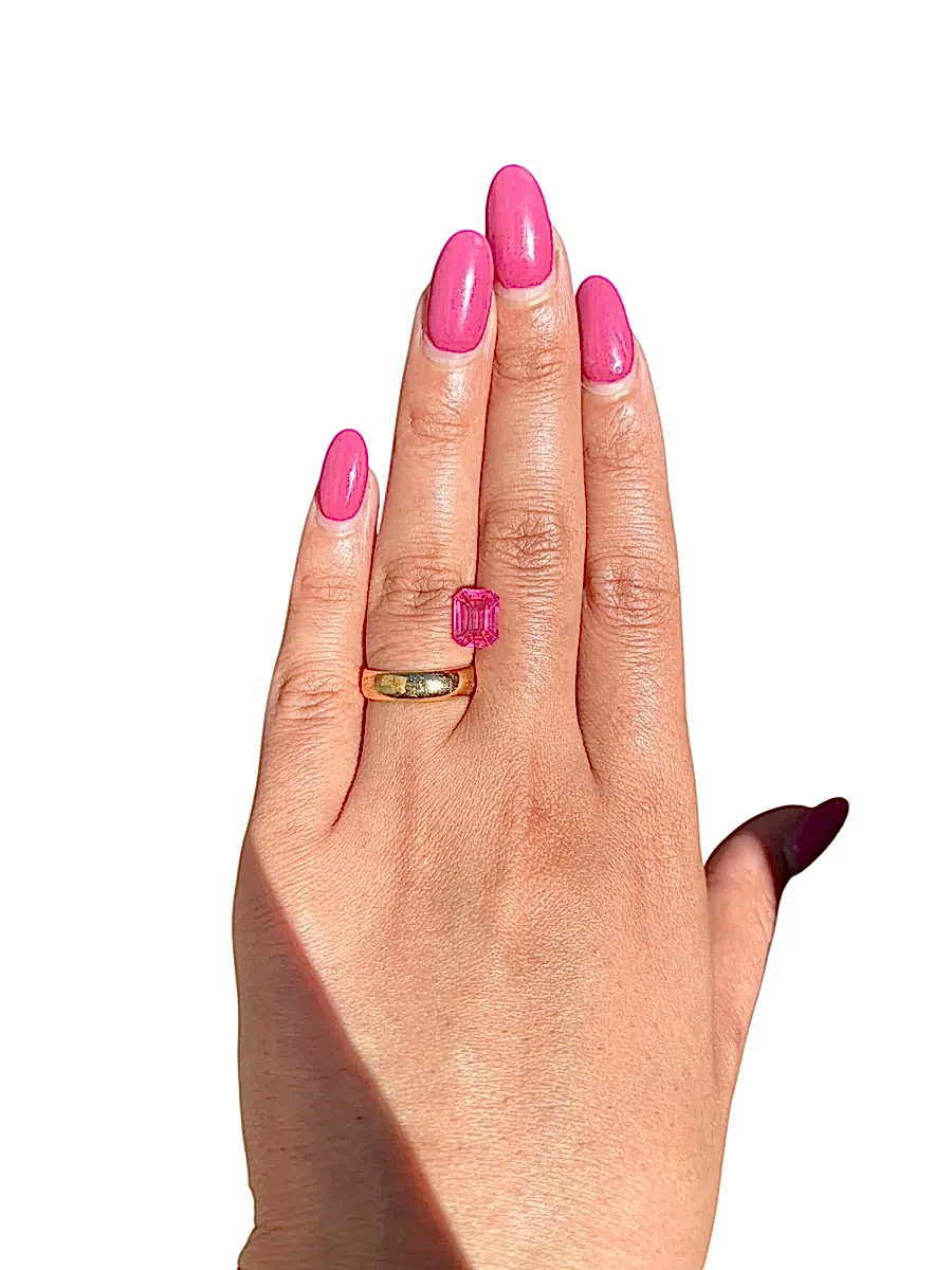 2.533ct Vivid Pink Mahenge Spinel - Kingdom Jewelry