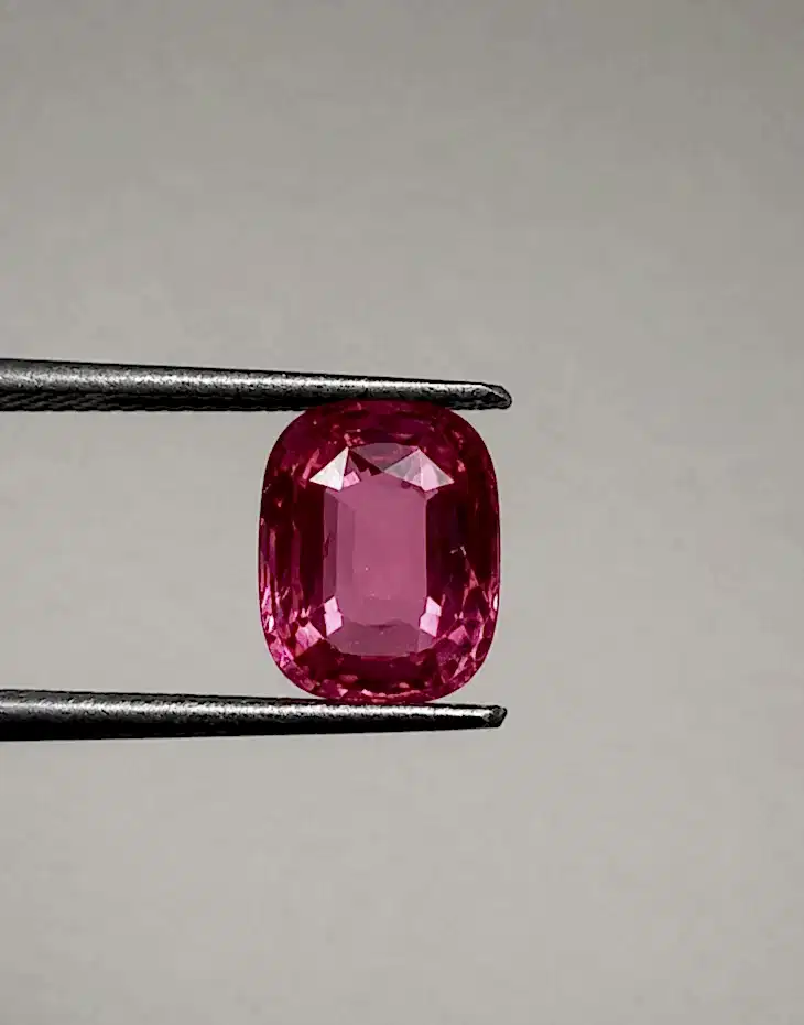 3.712 ct Vivid Pink Mahenge Spinel - Kingdom Jewelry