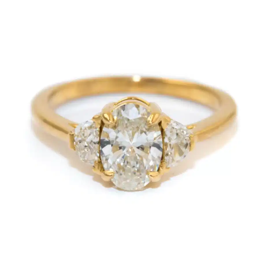 18kt Gold Diamond Engagement Ring - Kingdom Jewelry