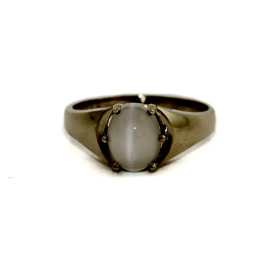 Vintage 10K Gold Moonstone Ring - Kingdom Jewelry